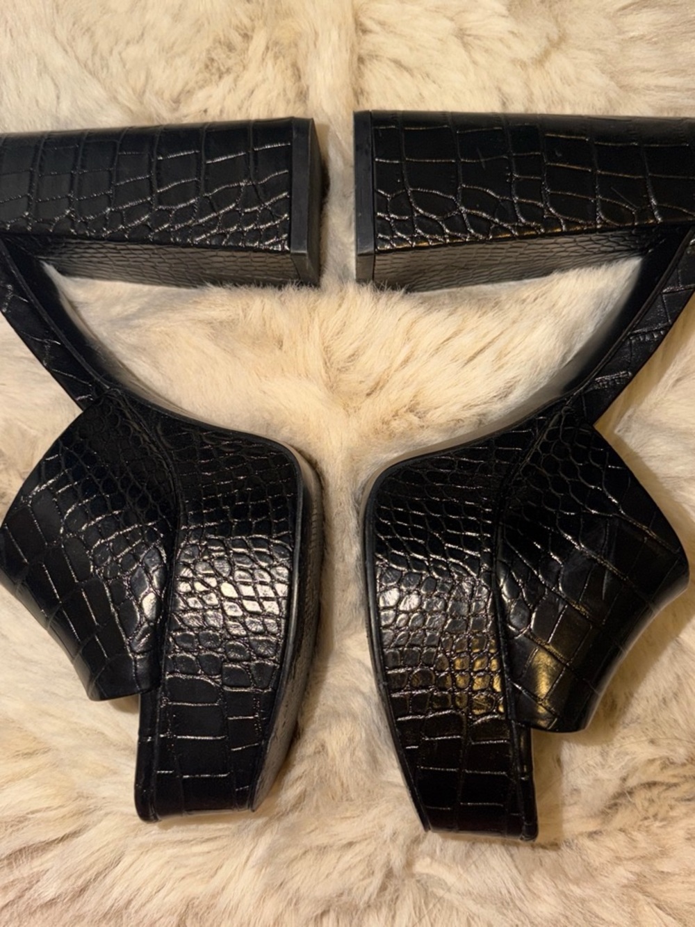 GUESS Black Croc-Embossed Slide Heels - Picture 2 of 2